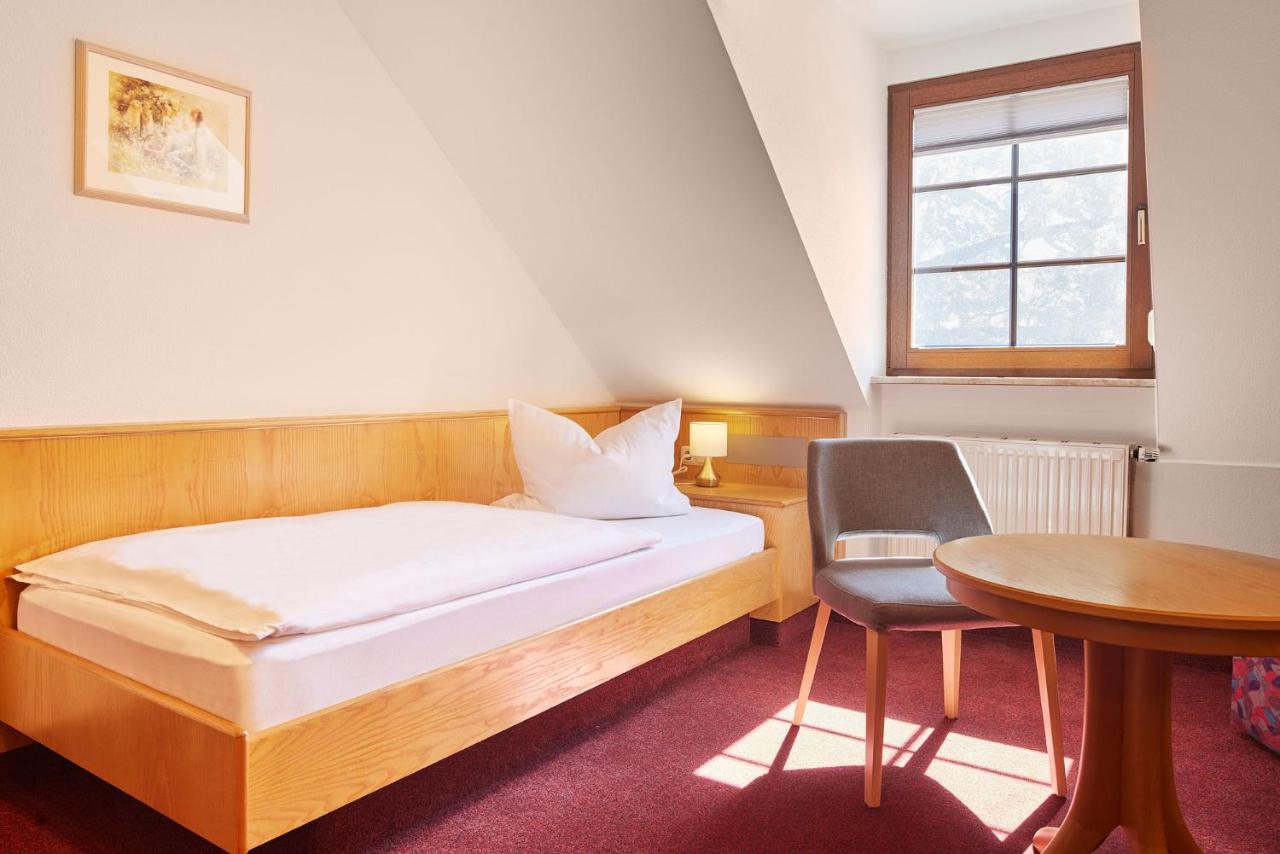 Hotel Garni Sonnenhof Reichenberg  Ngoại thất bức ảnh