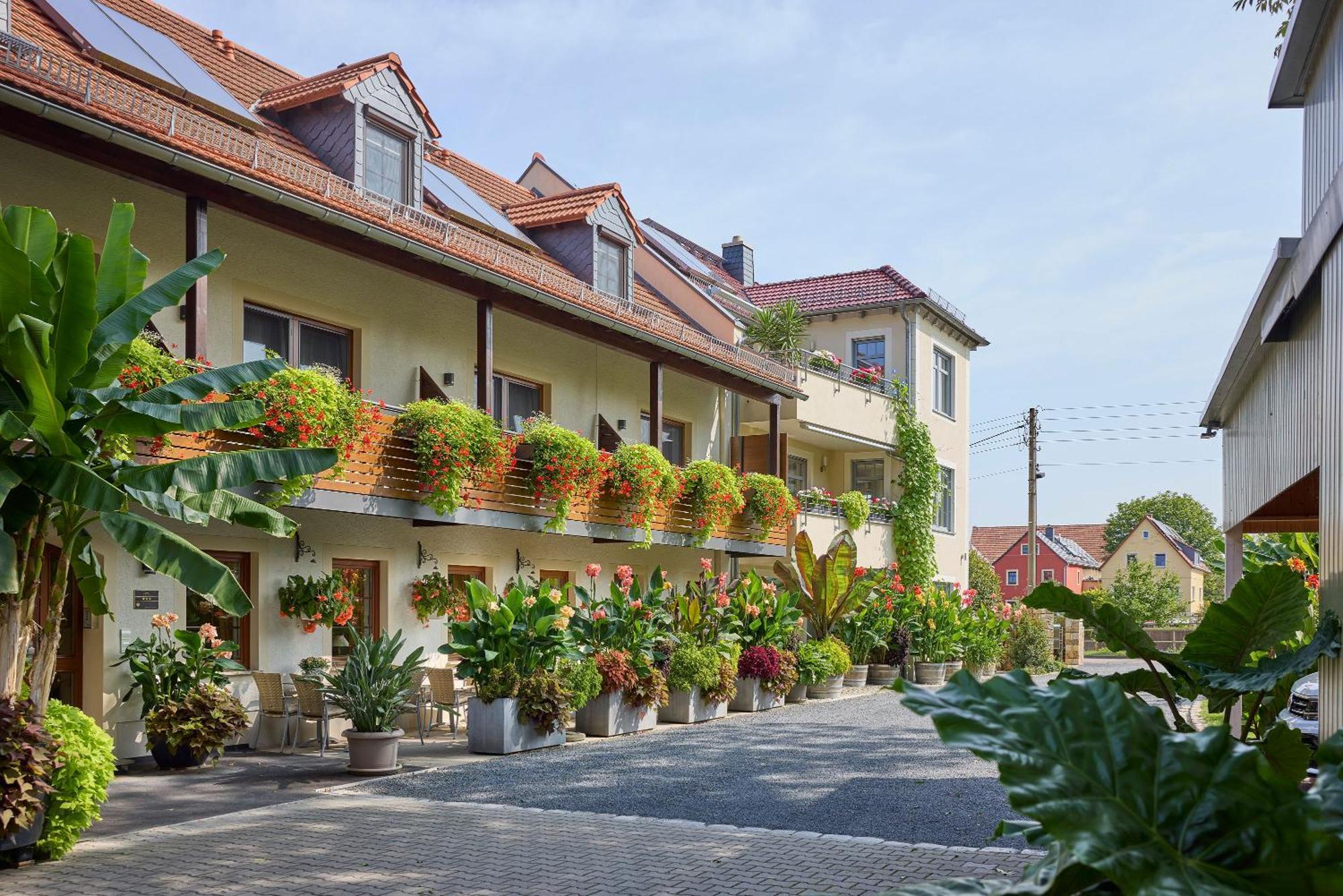 Hotel Garni Sonnenhof Reichenberg  Ngoại thất bức ảnh