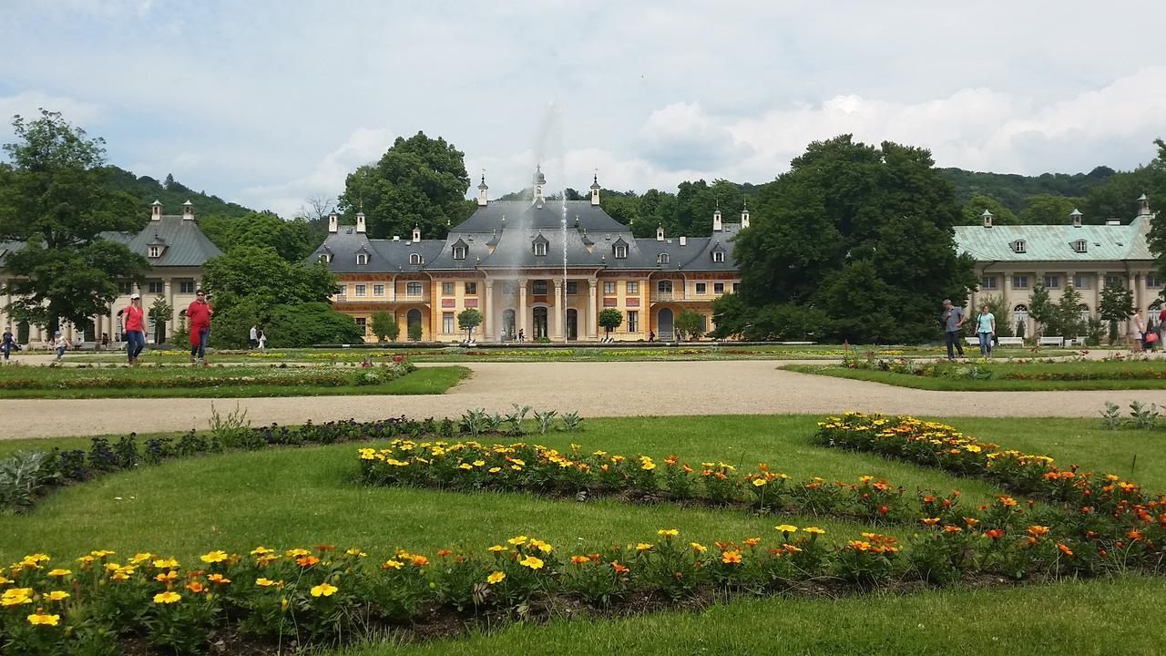 Hotel Garni Sonnenhof Reichenberg  Ngoại thất bức ảnh