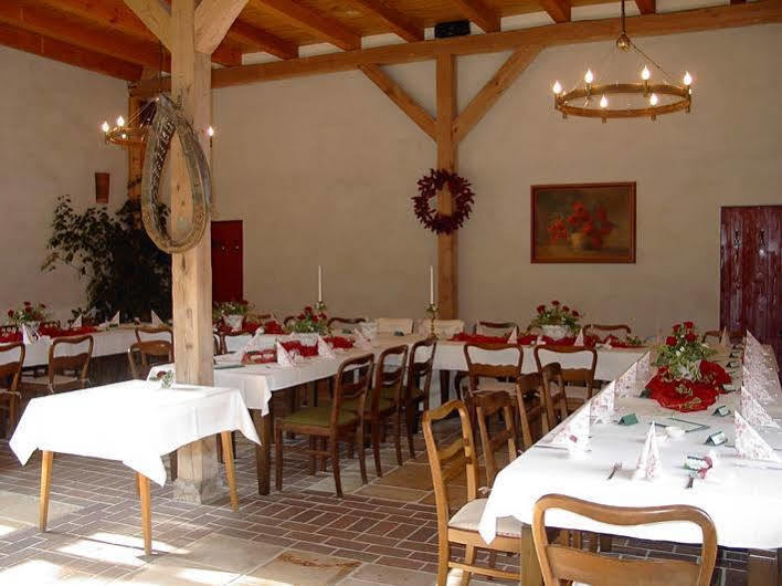 Hotel Garni Sonnenhof Reichenberg  Ngoại thất bức ảnh